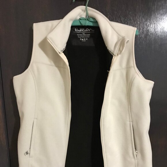 Wind River Ladies Vest Size Large NEW WITHOUT TAGS - Picture 3 of 3